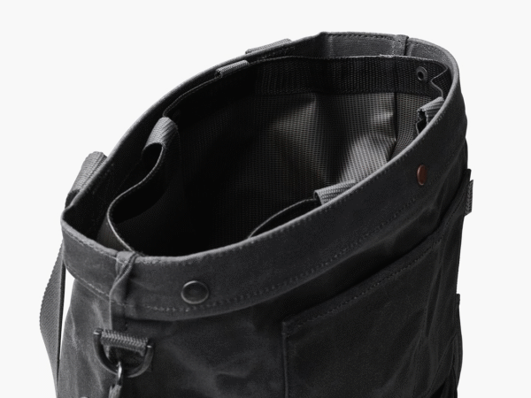 DAABDB50-55FD-4FFB-BF8B-4BEDA3C67387