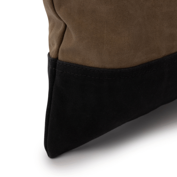 E9A41834-26CE-48D6-AF6D-68160FB3DF39